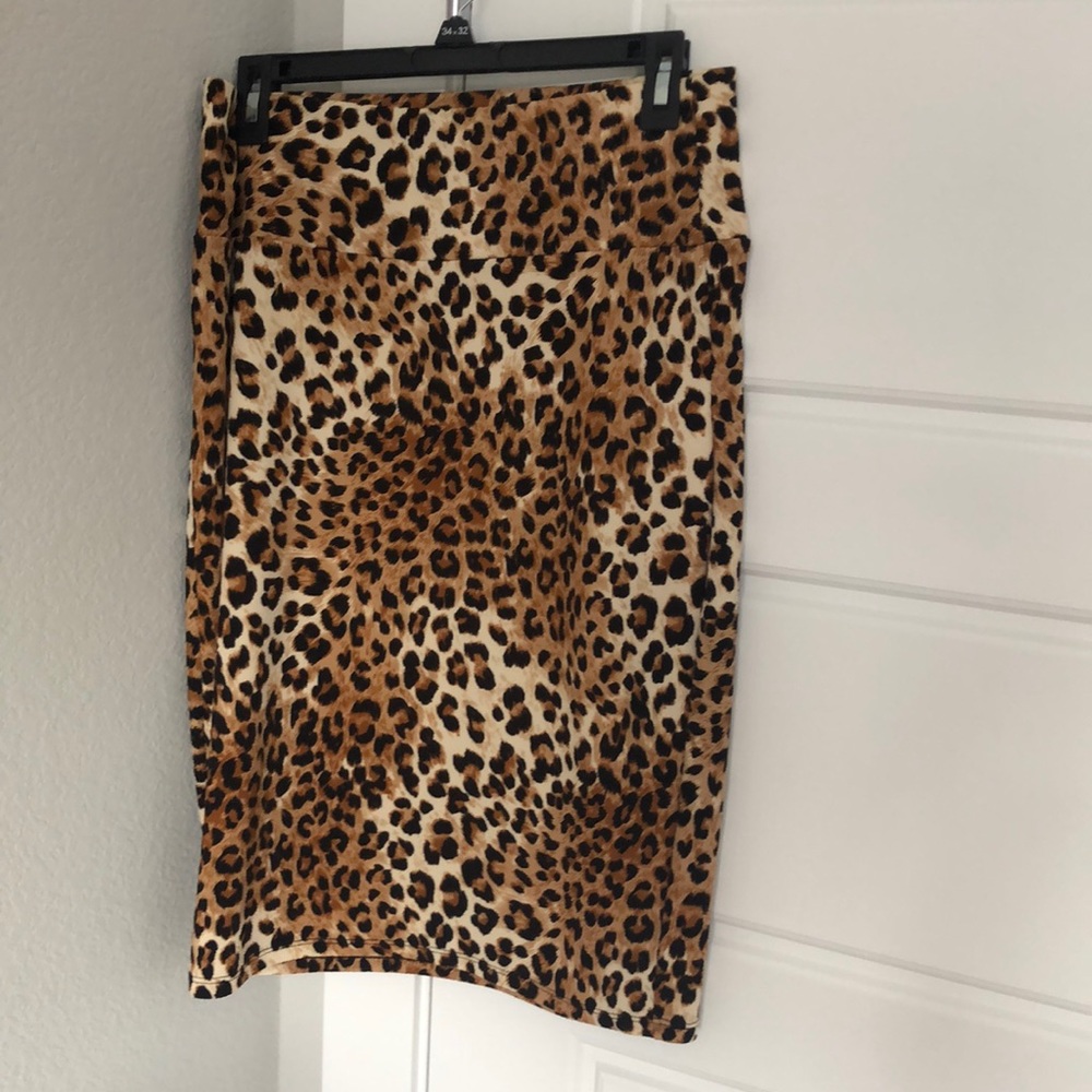 LuLaRoe Cassie size Medium